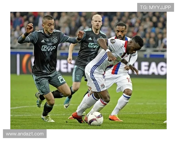 贝夏普尔与舒列夫的精彩对决揭示足球战术与团队协作的深刻内涵